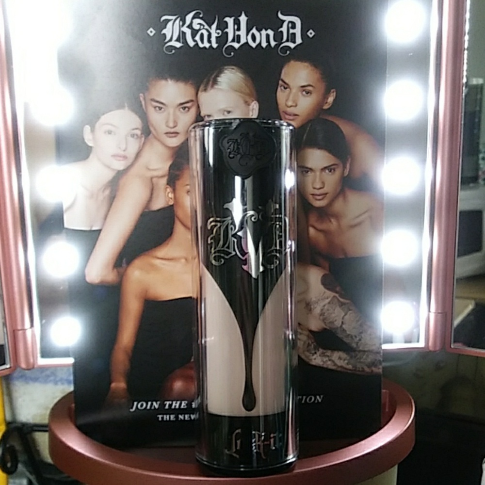 Kat Von D Lock-it Foundation Light 42 Neutral